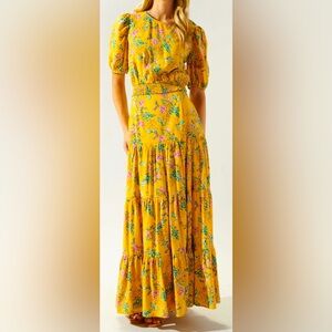 Used twice size xl Betsey Floral Bellingham Tiered set